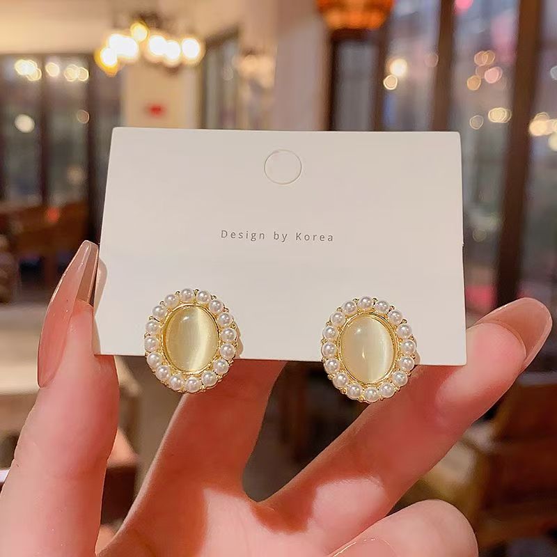 Gentle Cat-Eye Pearl Set