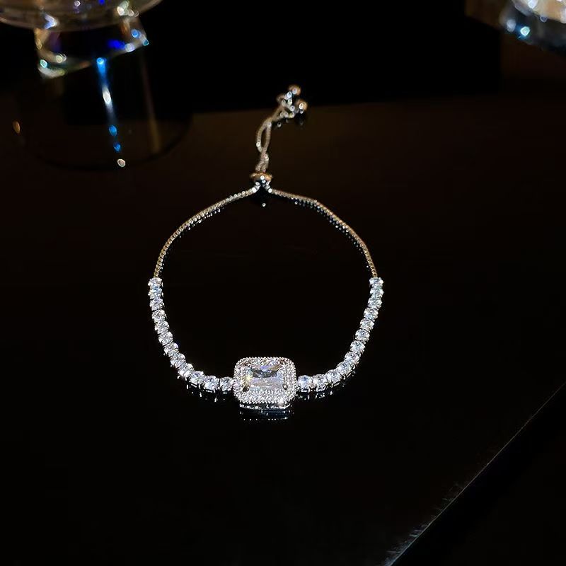 Sugar cube shaped adjustable bracelet