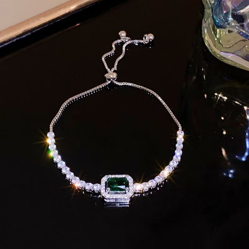 Sugar cube shaped adjustable bracelet