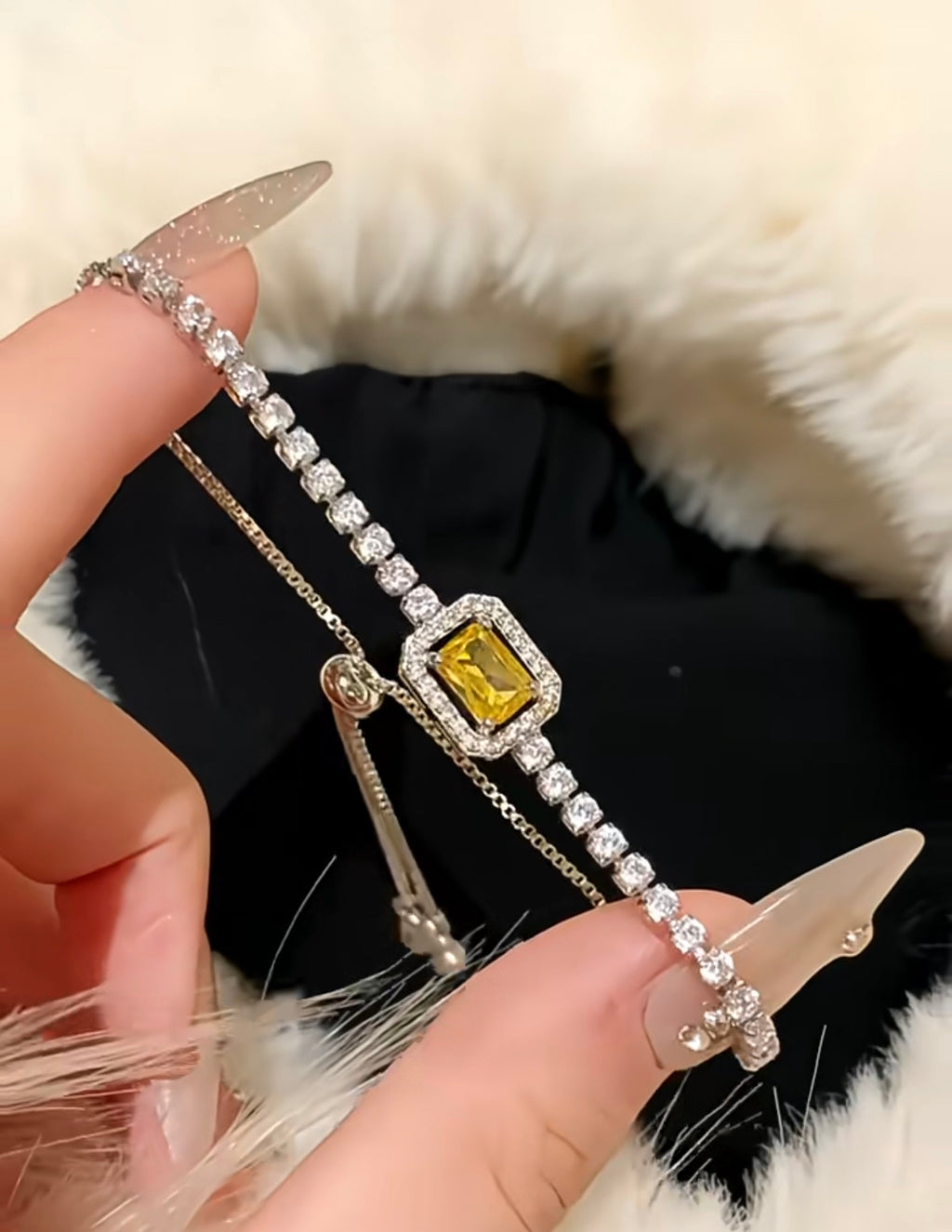 Sugar cube shaped adjustable bracelet