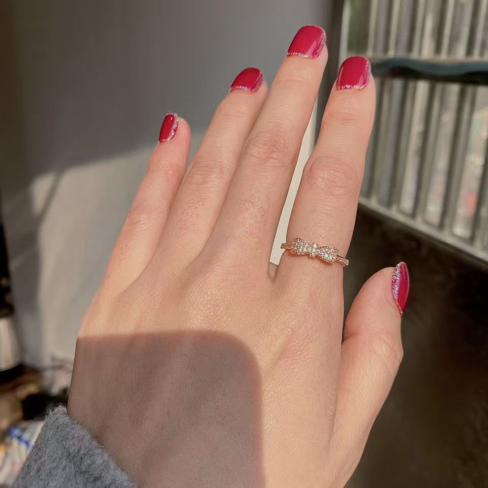 Rose gold bow ring