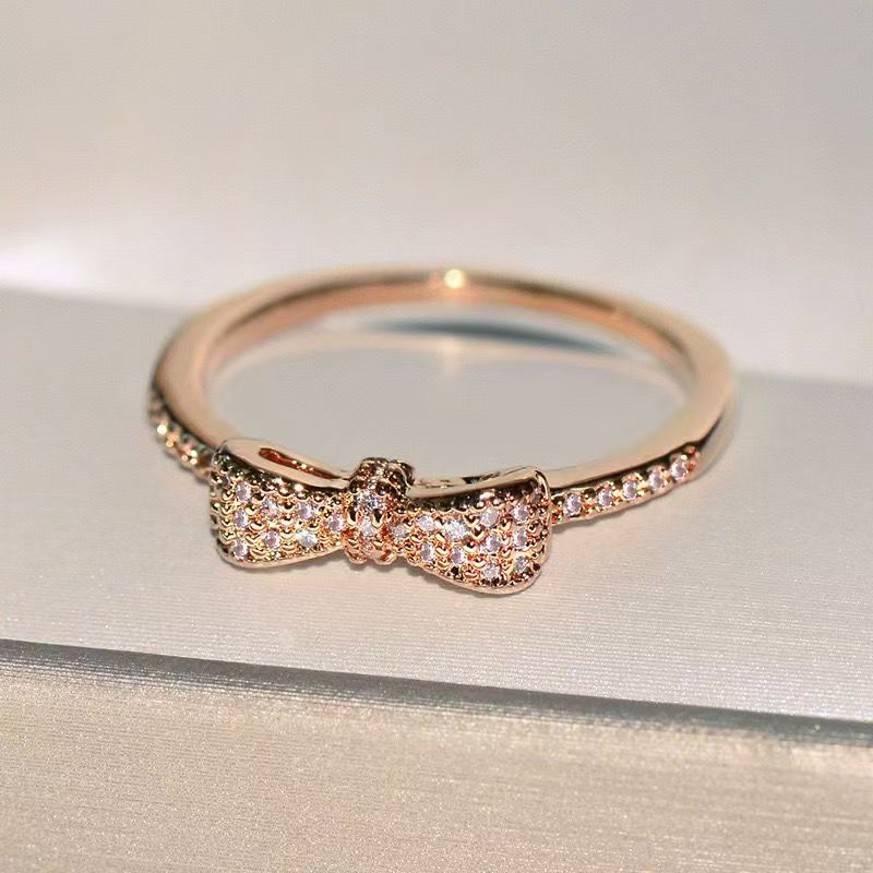 Rose gold bow ring