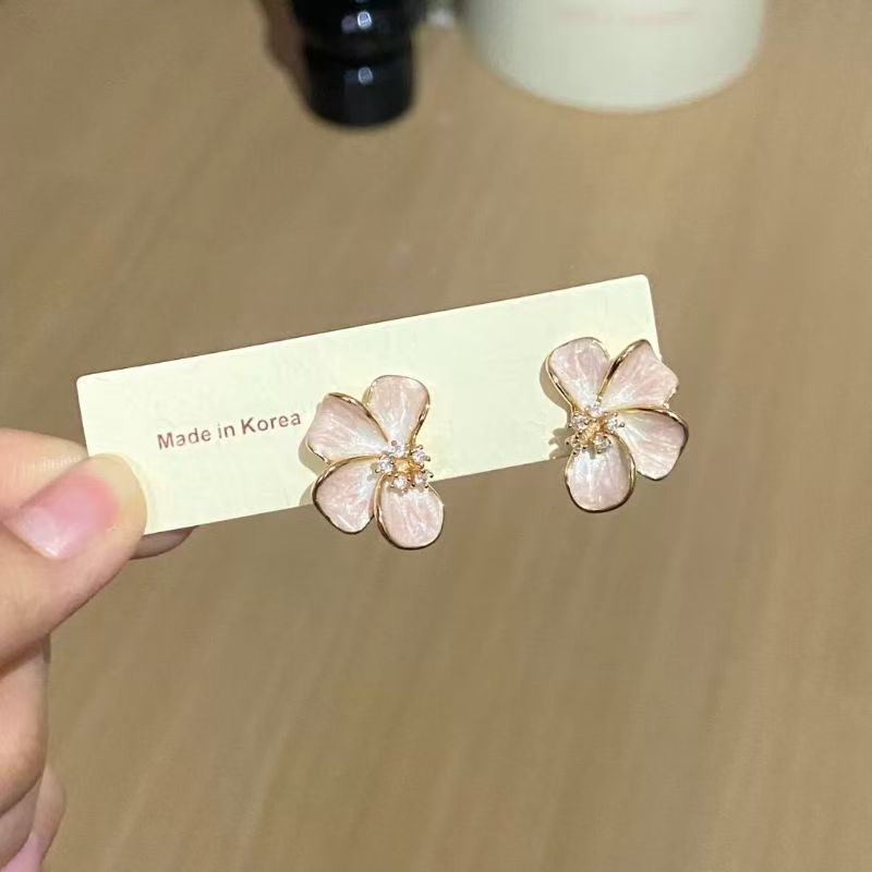 Soft pink glaze flower earrings