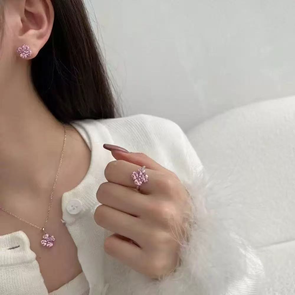Cherry Blossom Four-Leaf Clover Full Diamond Set