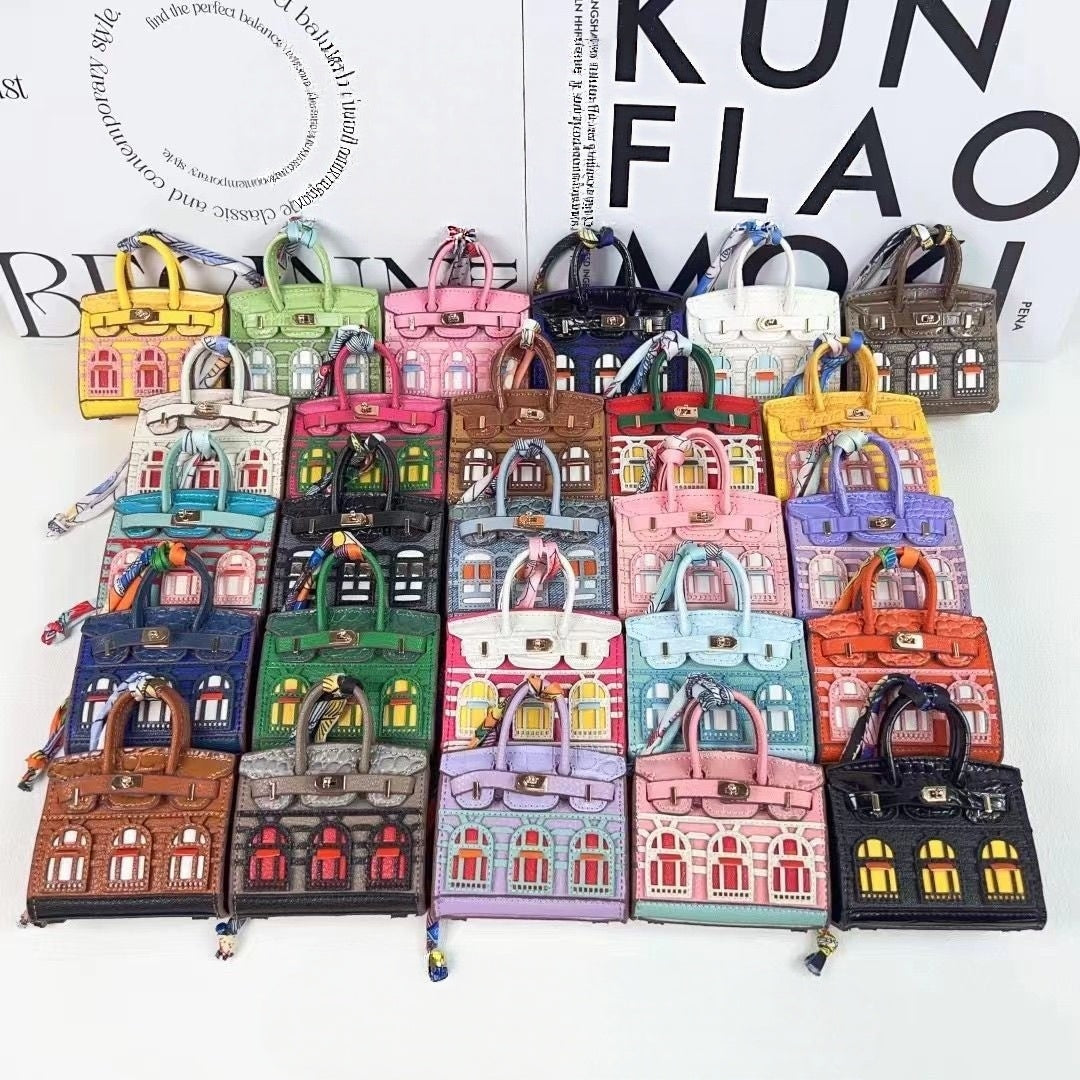 Mini house pendant bag