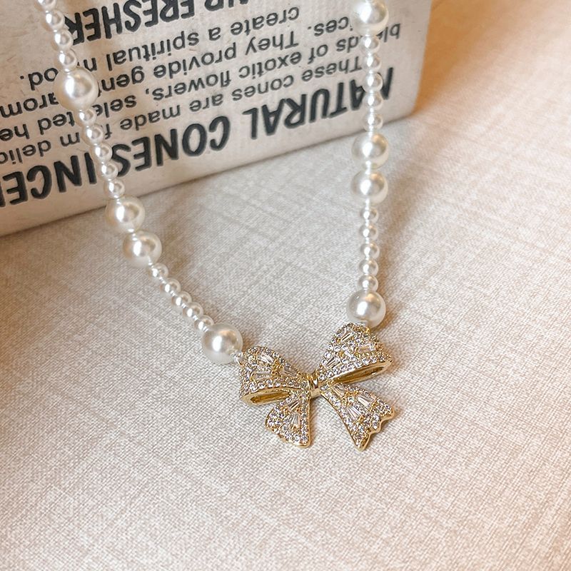 Butterfly Pearl Clavicle Necklace