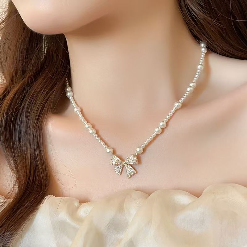 Butterfly Pearl Clavicle Necklace